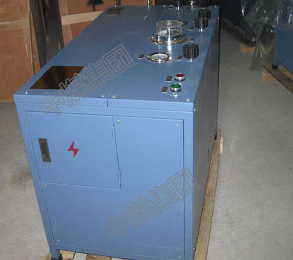 AE101A氧气充填泵产品简介
